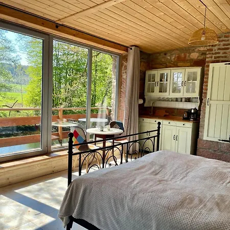 Фермерский дом Wozownia Nad Bobrem